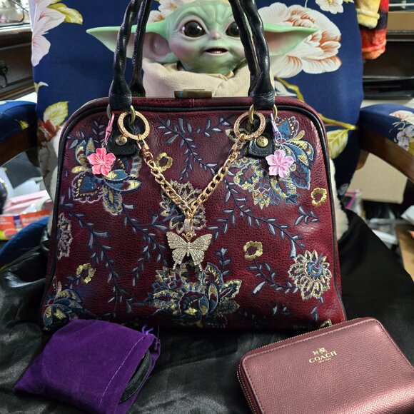 Patricia Nash Provencal Red Artesa Frame Embroidery Satchel & Coach Wallet - Picture 3 of 13